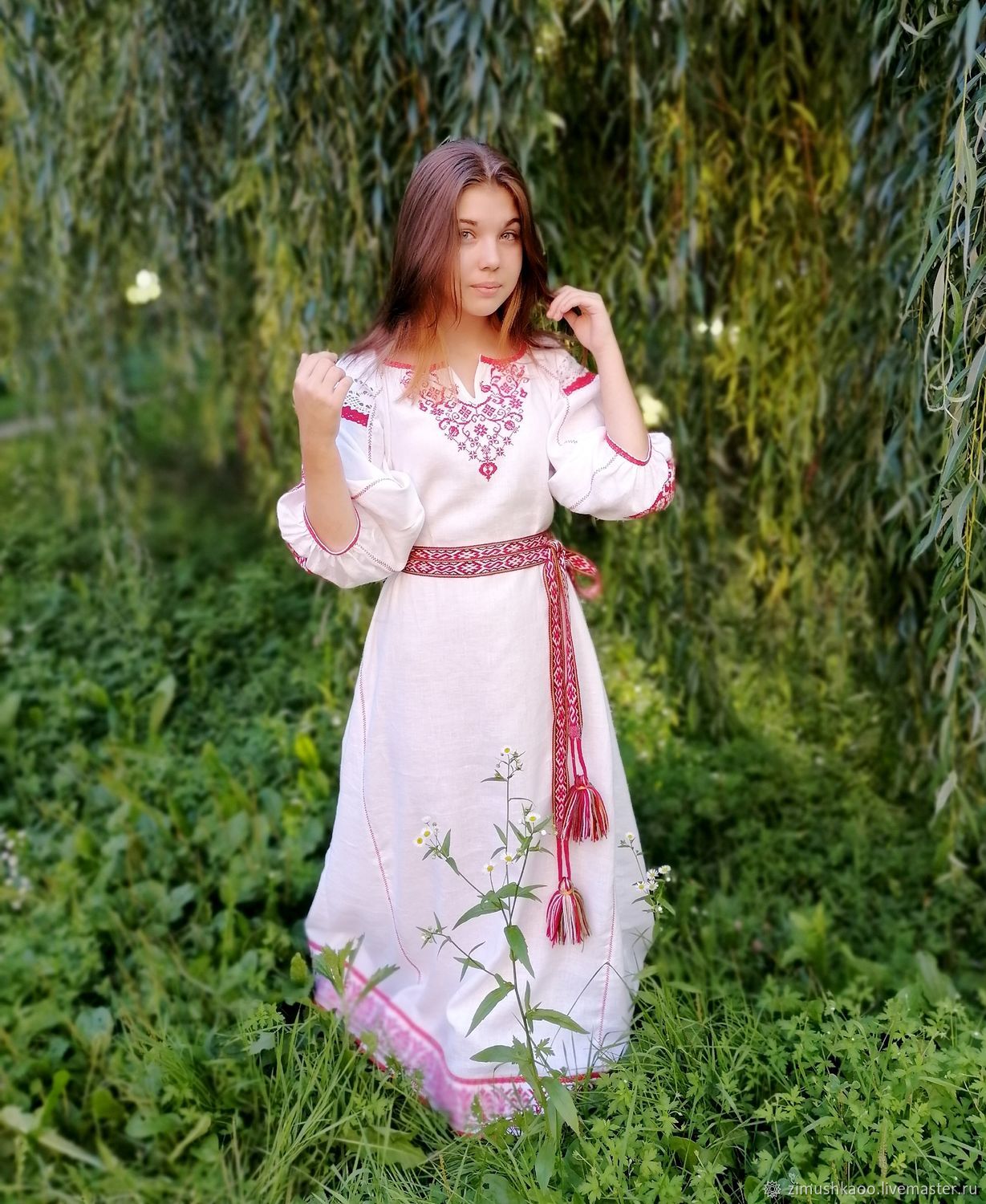 Girl Girls in Slavic costumes in Rajshahi